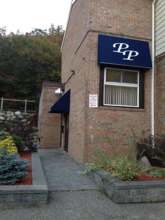 Paris Plaza Elliot Lake Exterior foto